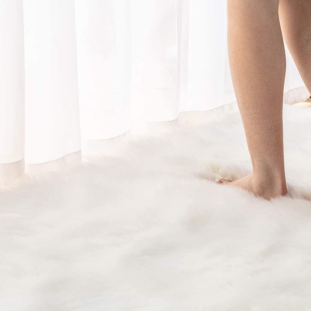 6X9 Area Rug - White Shaggy Faux Sheepskin Large Fluffy Carpet Non Slip Premium Soft Furry Floor Mat for Bedroom Living Room Nursery